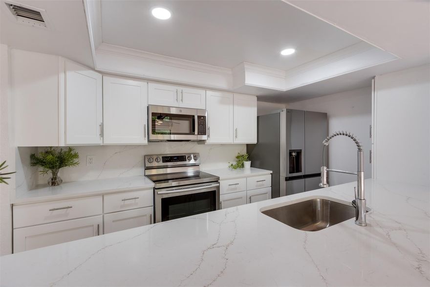 Beautiful 3-bedroom, 3-bath townhome located in a quiet, well-kept community in the heart of Plantation. This bright and spacious home offers an open floor plan with high ceilings and lots of natural light. Updated kitchen and bathrooms add to the home's bright, inviting character. Community amenities include a pool, clubhouse, and tennis court. Conveniently located within walking distance from shopping and dining, in a peaceful yet central neighborhood. No Pets. Three cars maximum.