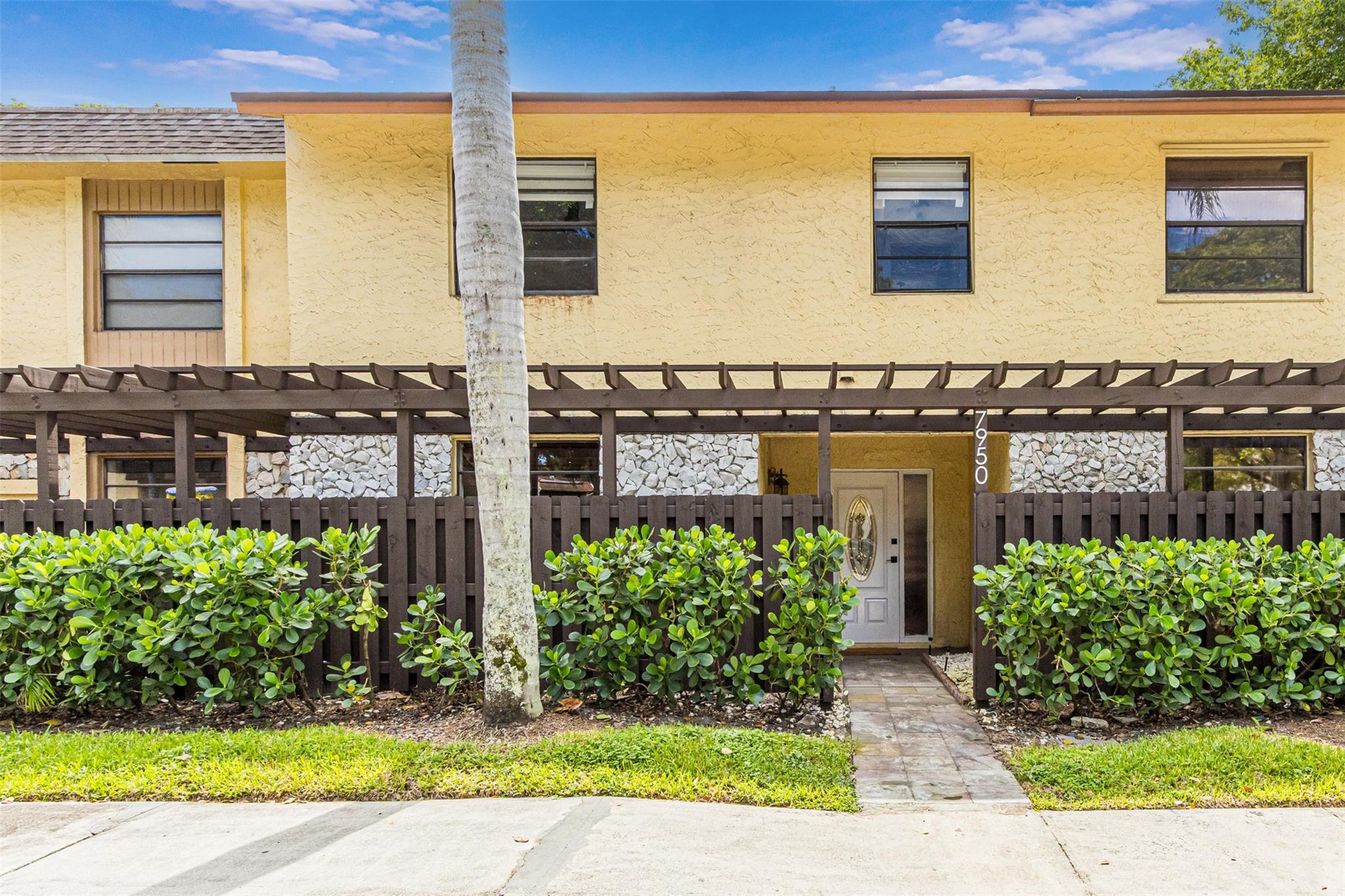 Villas Of Plantation 100- - Residential Lease