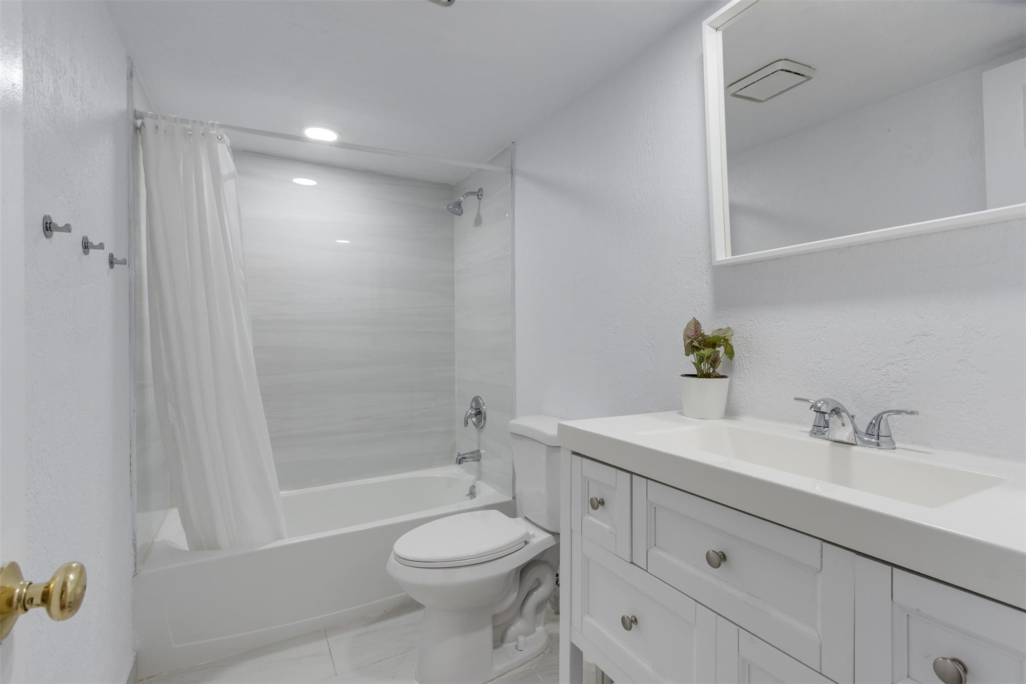 Villas Of Plantation 100- - Residential Lease