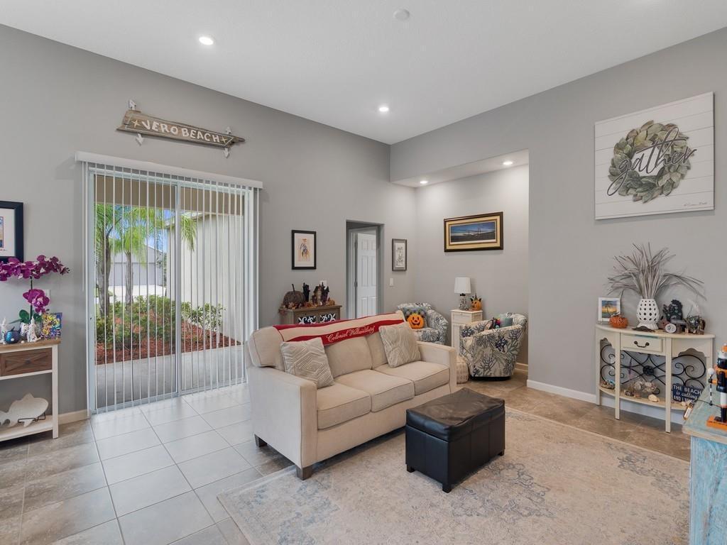 POINTE WEST EAST VILLAGE PHASE 2B - Residential