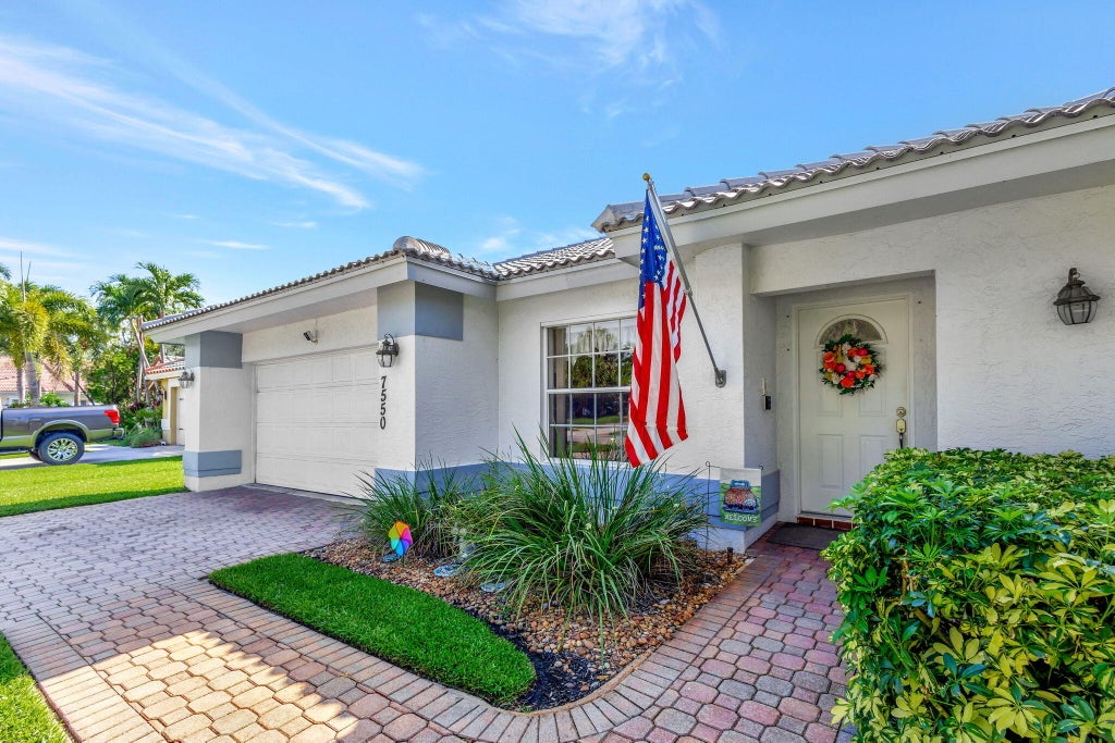 Photo of 7550 Chicora Court, Lake Worth, FL 33467 (MLS # R10989876)