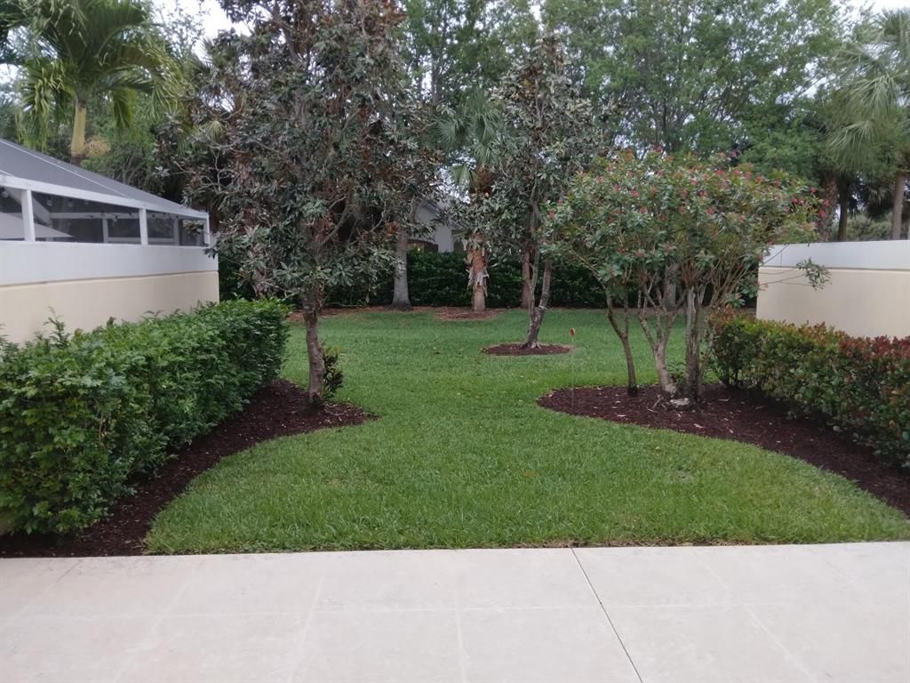 Photo of 250 Fortuna Drive, Palm Beach Gardens, FL 33410 (MLS # R10786733)