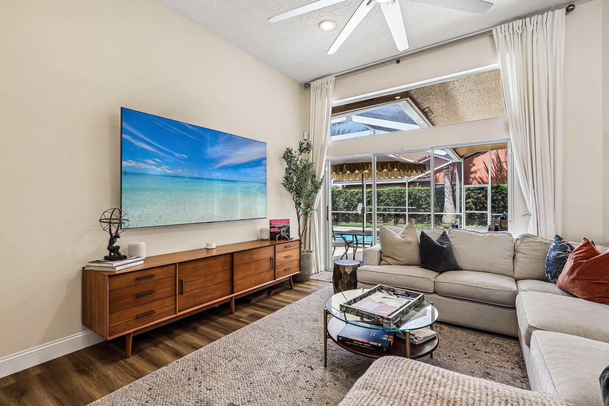CORAL CREEK - Residential