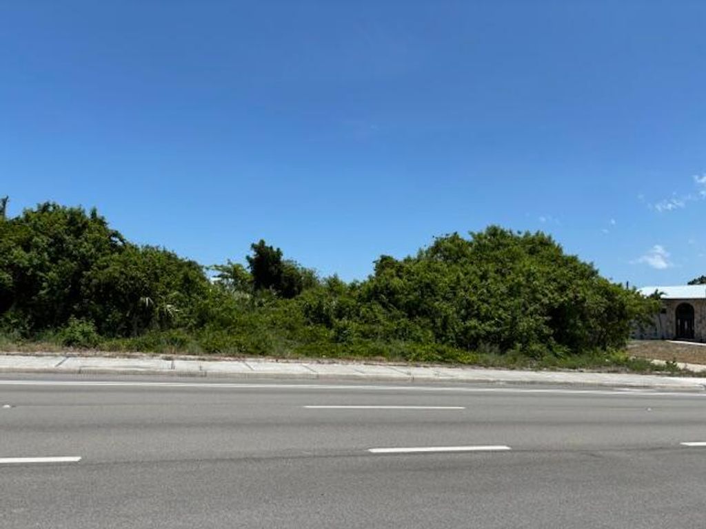 Photo of 0 Avienda Avenue, Fort Pierce, FL 34946 (MLS # R10994379)