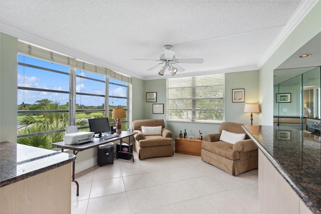 PALM AIRE COUNTRY CLUB - Residential