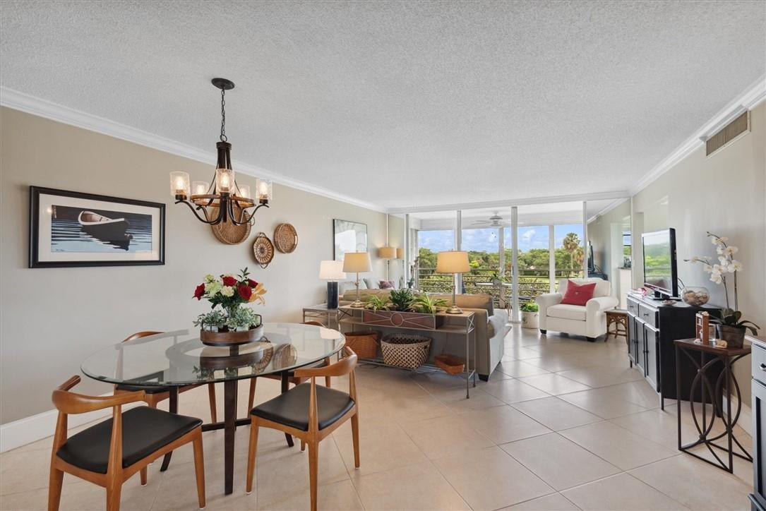 PALM AIRE COUNTRY CLUB - Residential