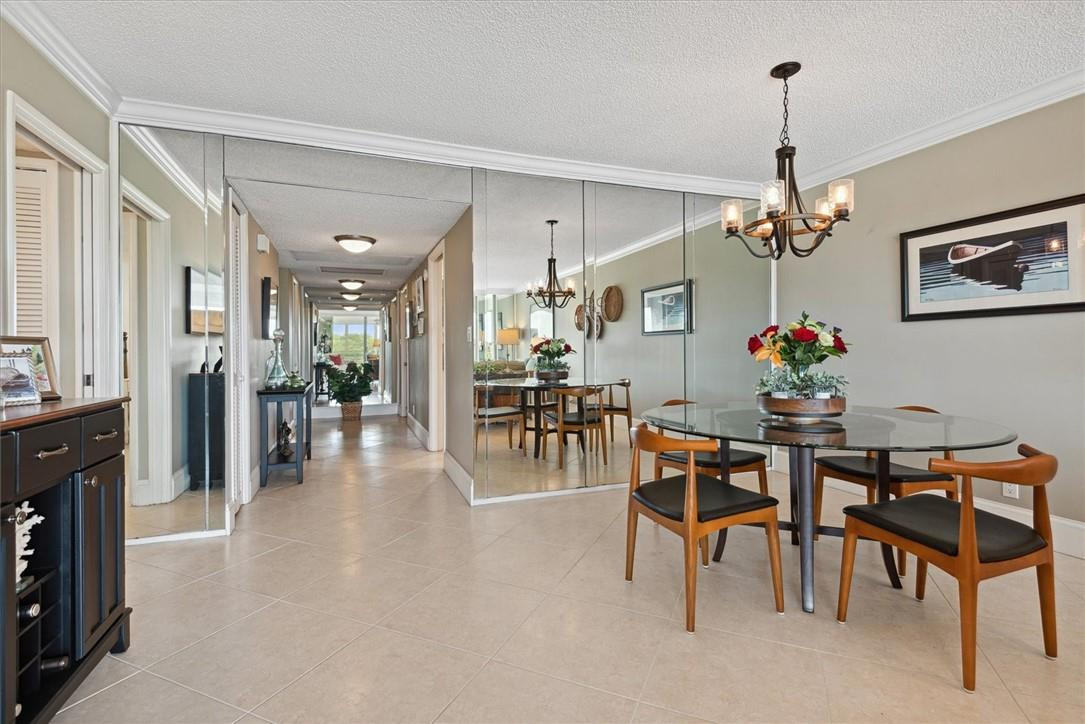 PALM AIRE COUNTRY CLUB - Residential