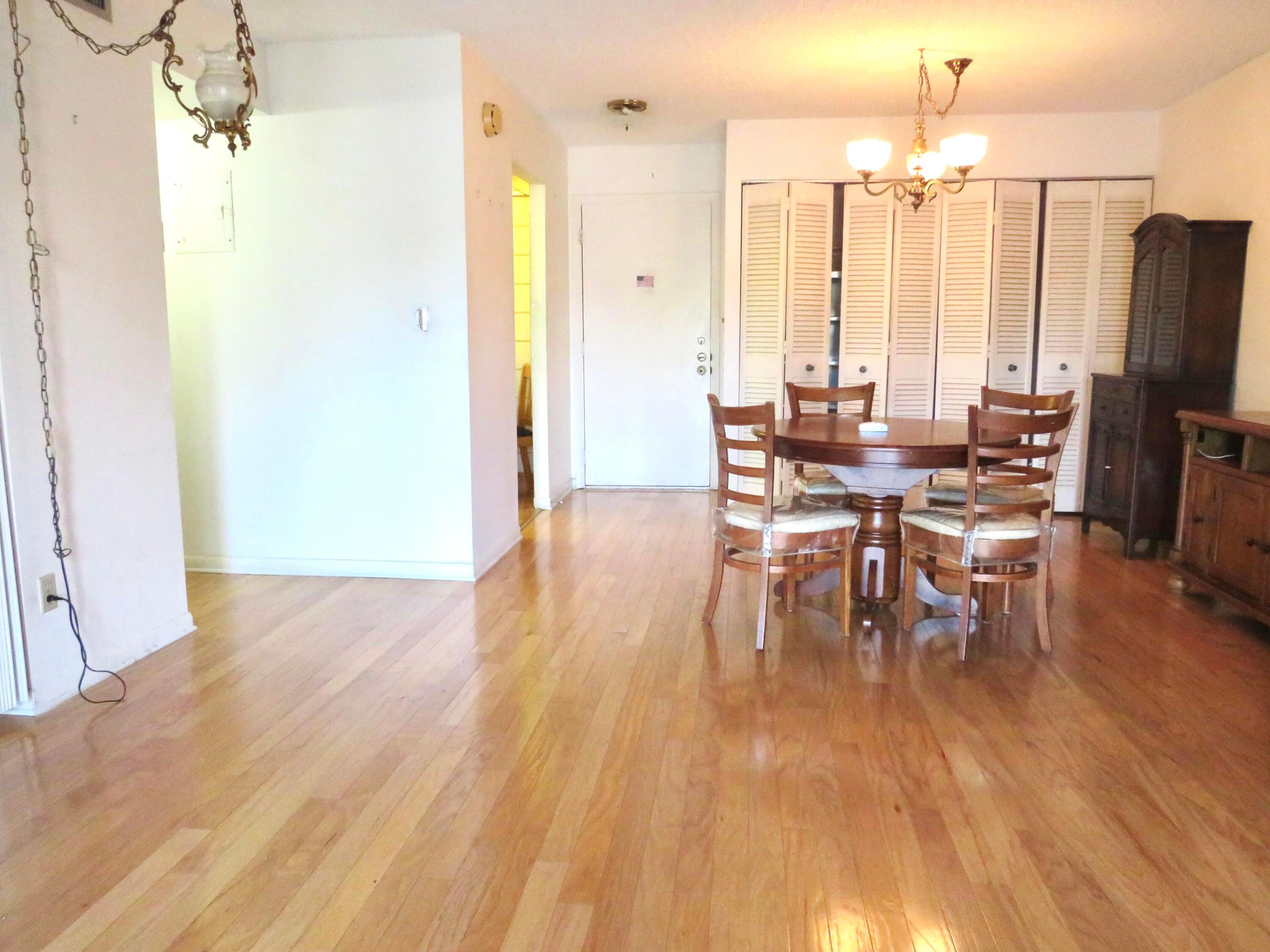 OAKBROOK II CONDO - Residential