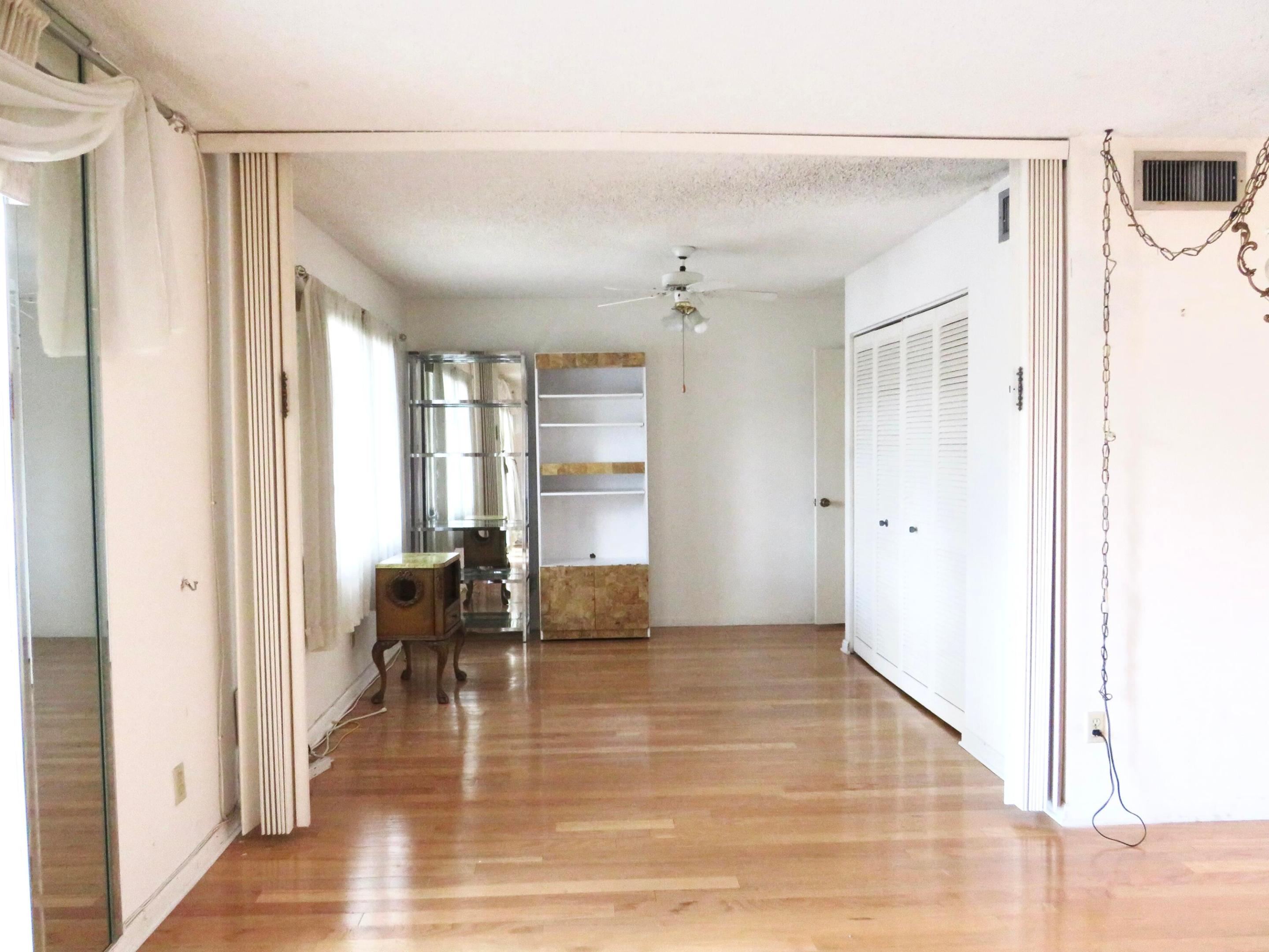 OAKBROOK II CONDO - Residential