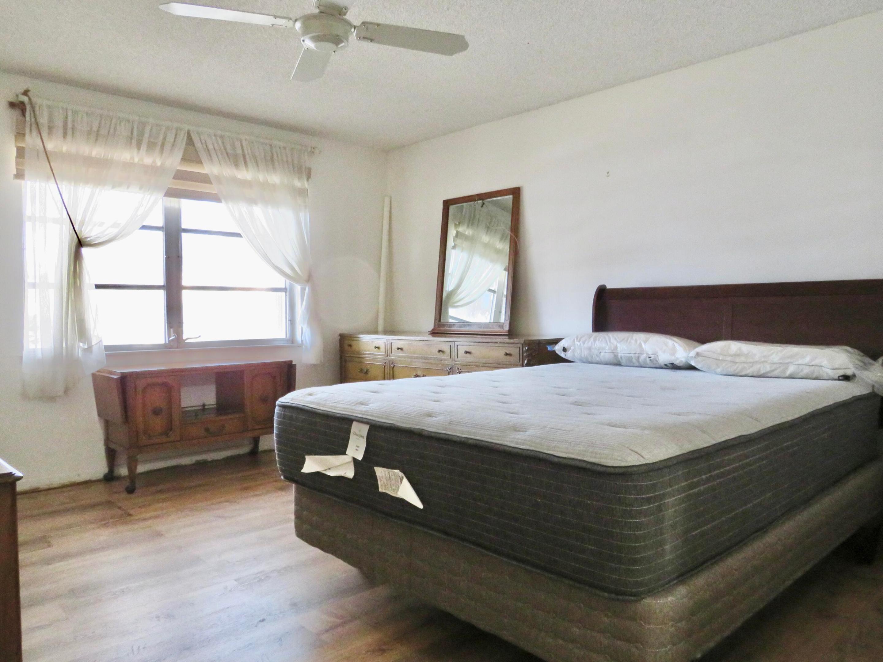 OAKBROOK II CONDO - Residential