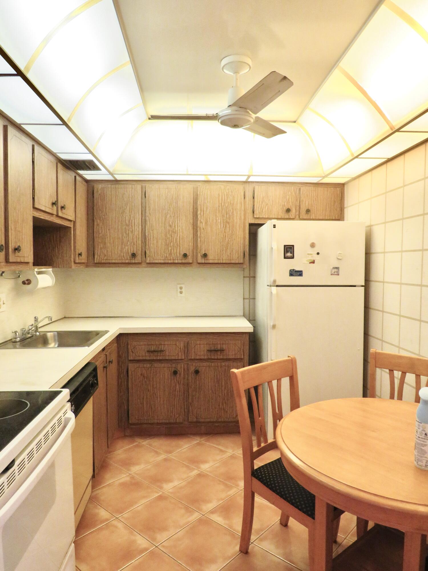 OAKBROOK II CONDO - Residential