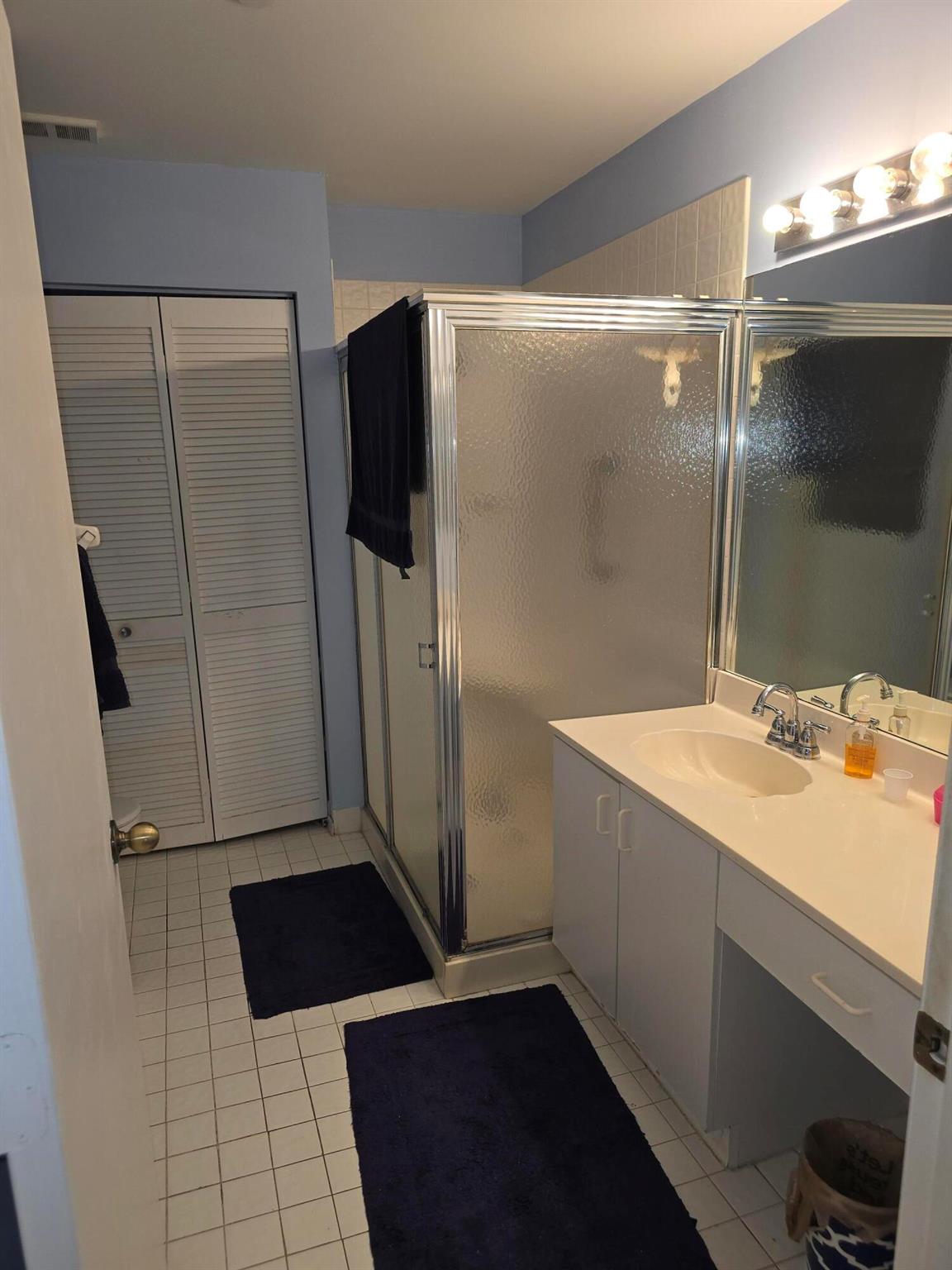 TERRACE HOMES AT BANYAN S - Residential