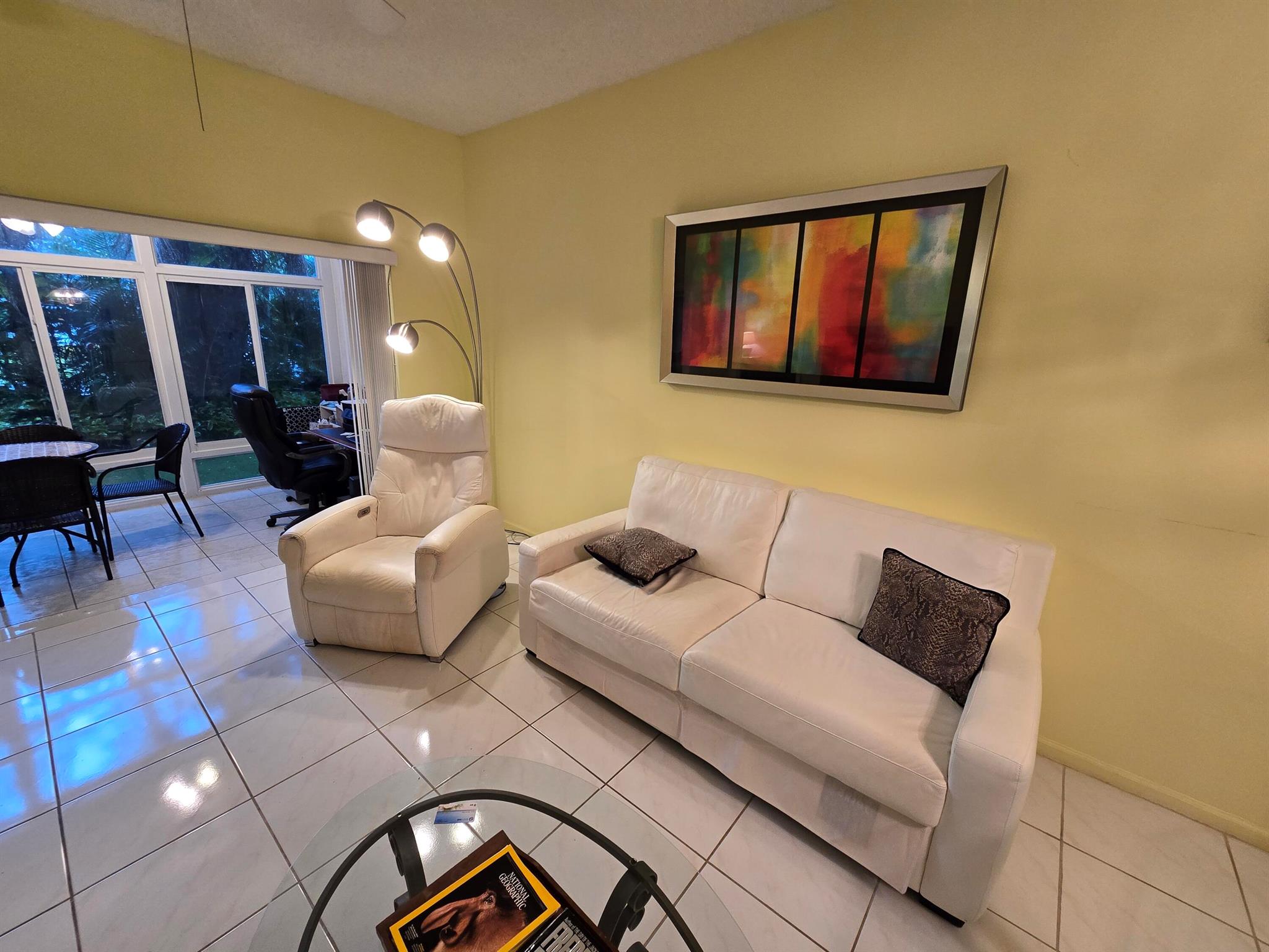 TERRACE HOMES AT BANYAN S - Residential