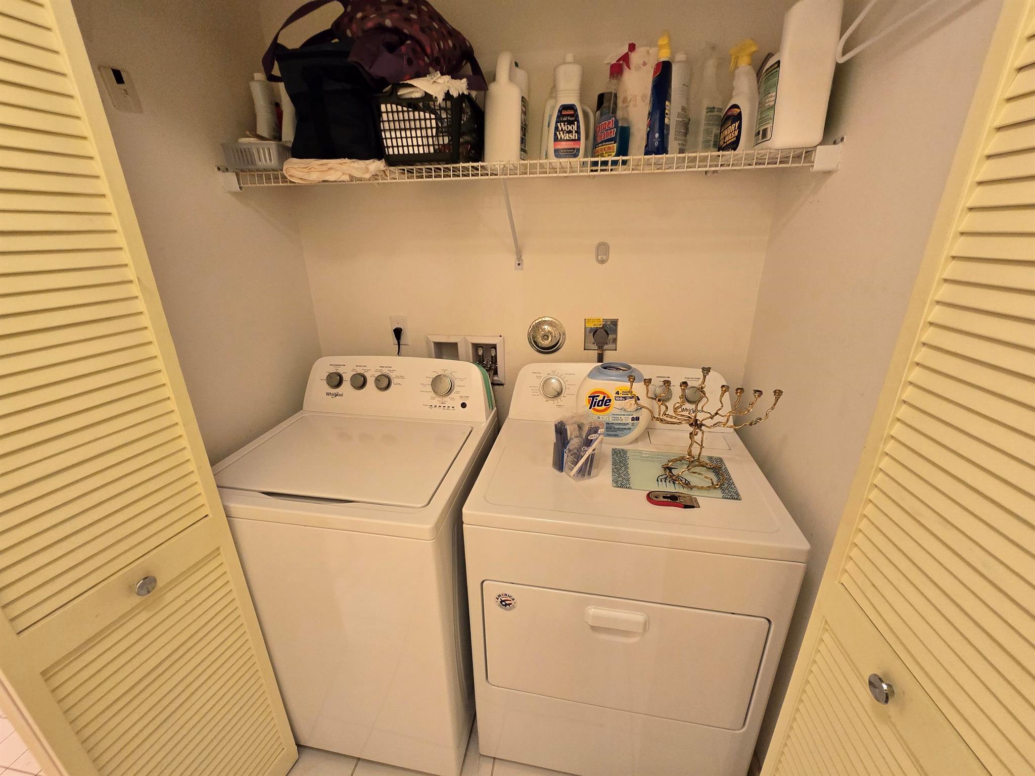 TERRACE HOMES AT BANYAN S - Residential