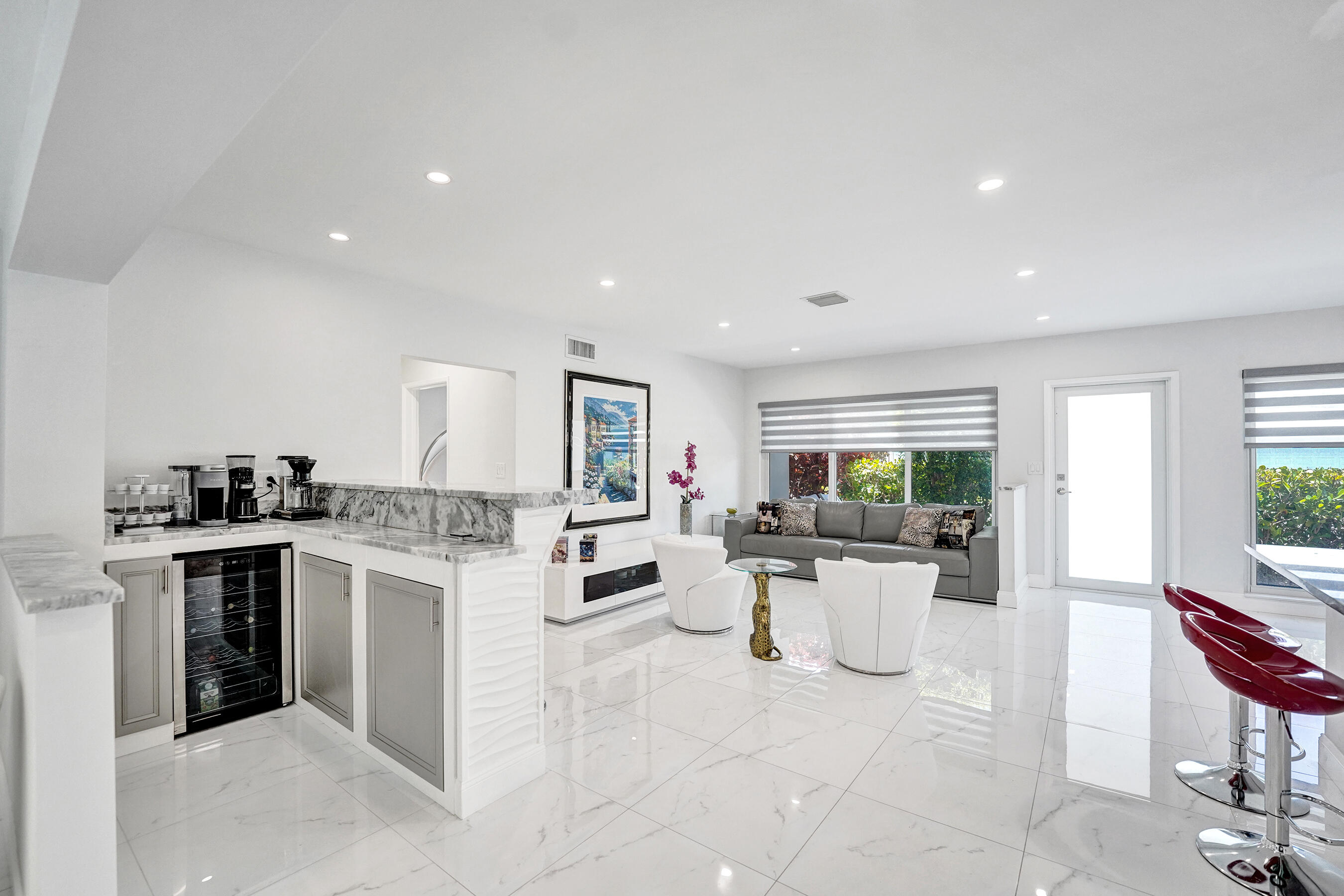 PALM CLUB CO-OP - Residential