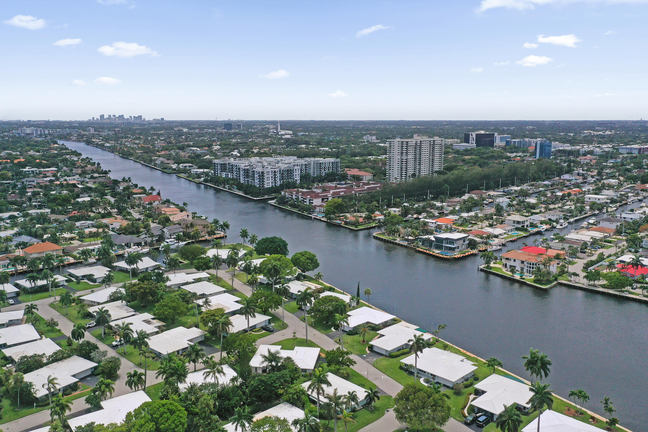 PALM CLUB CO-OP - Residential
