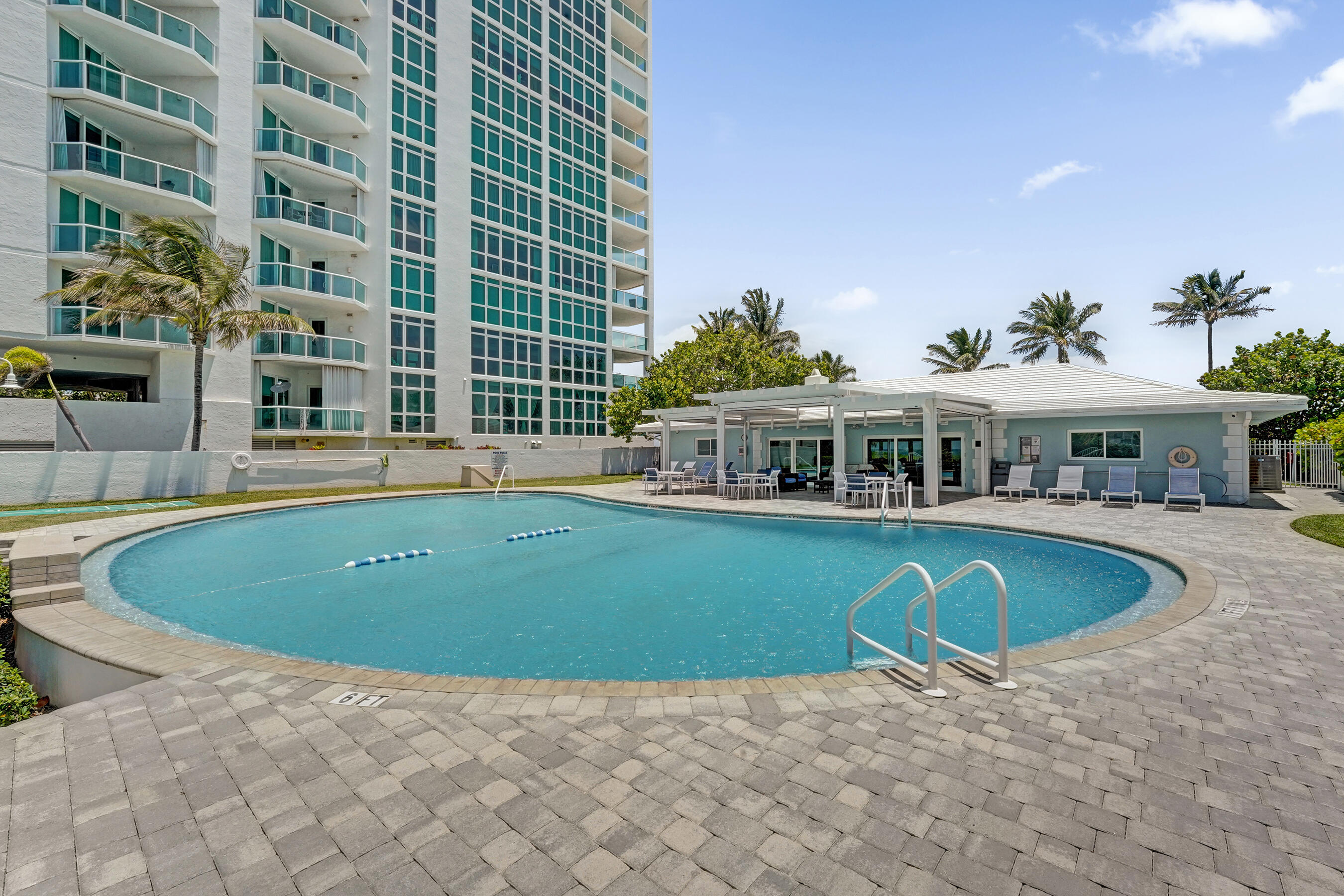 PALM CLUB CO-OP - Residential