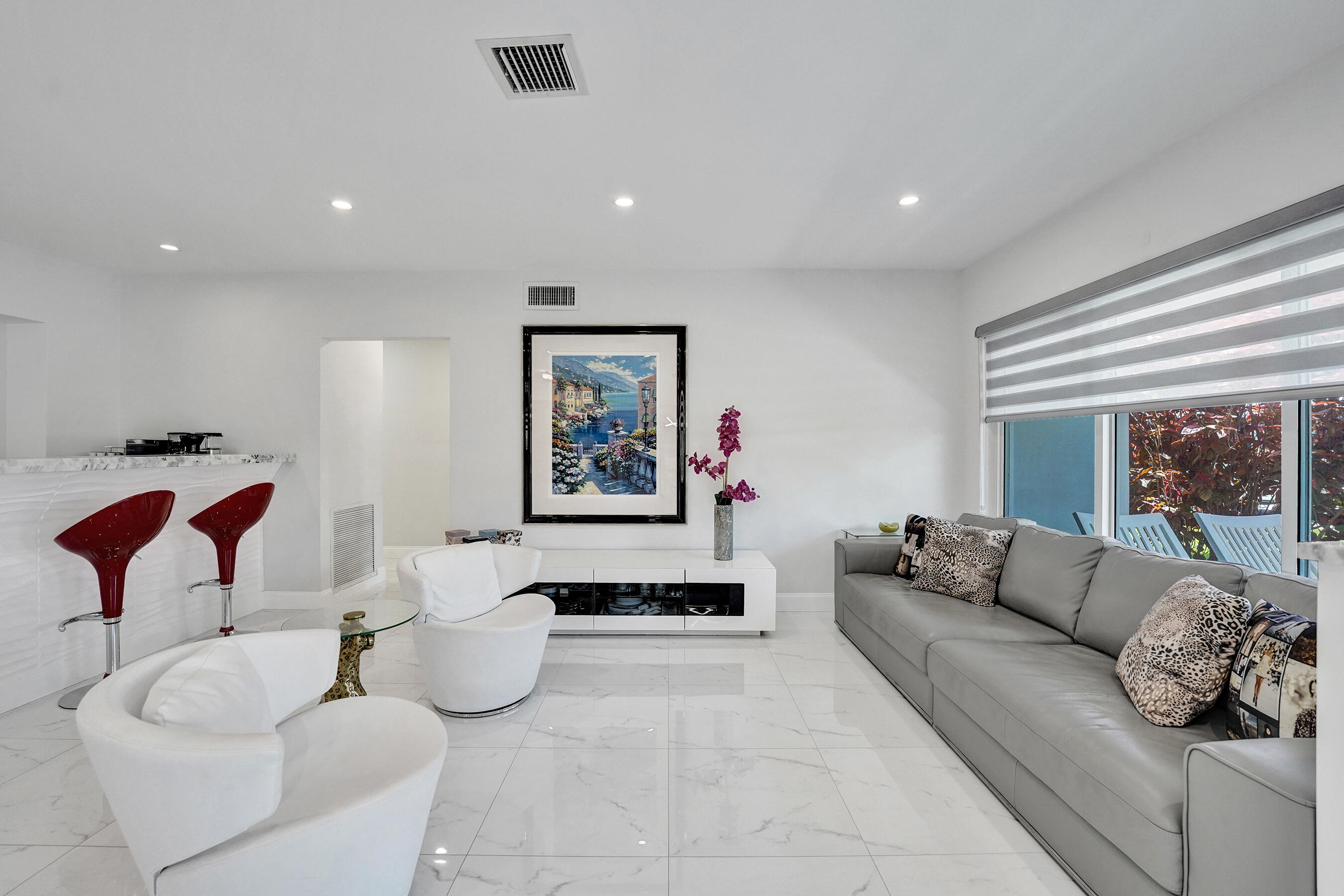 PALM CLUB CO-OP - Residential