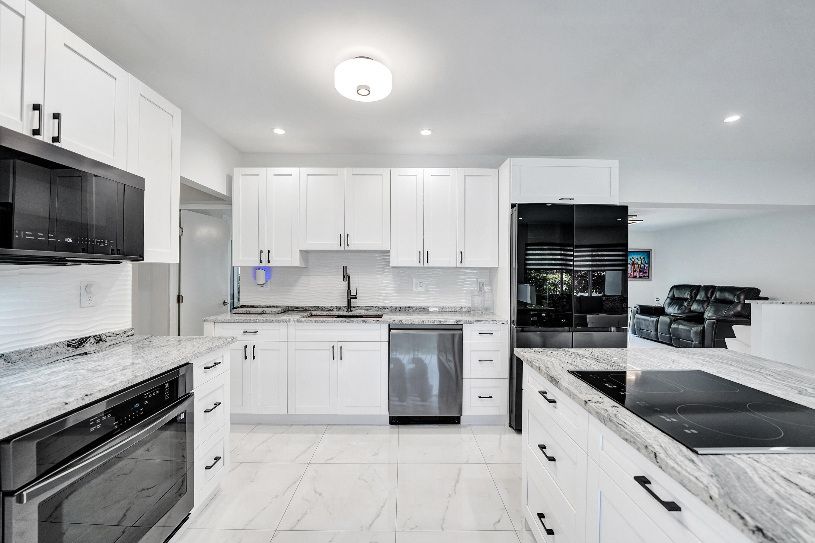 PALM CLUB CO-OP - Residential