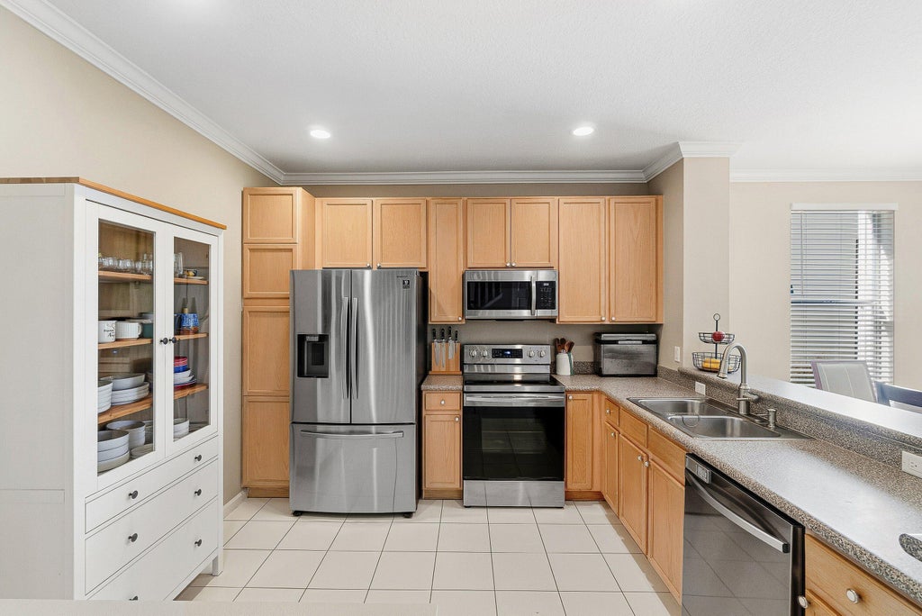Photo of 9911 Porta Leona Lane, Boynton Beach, FL 33472 (MLS # B26047575)