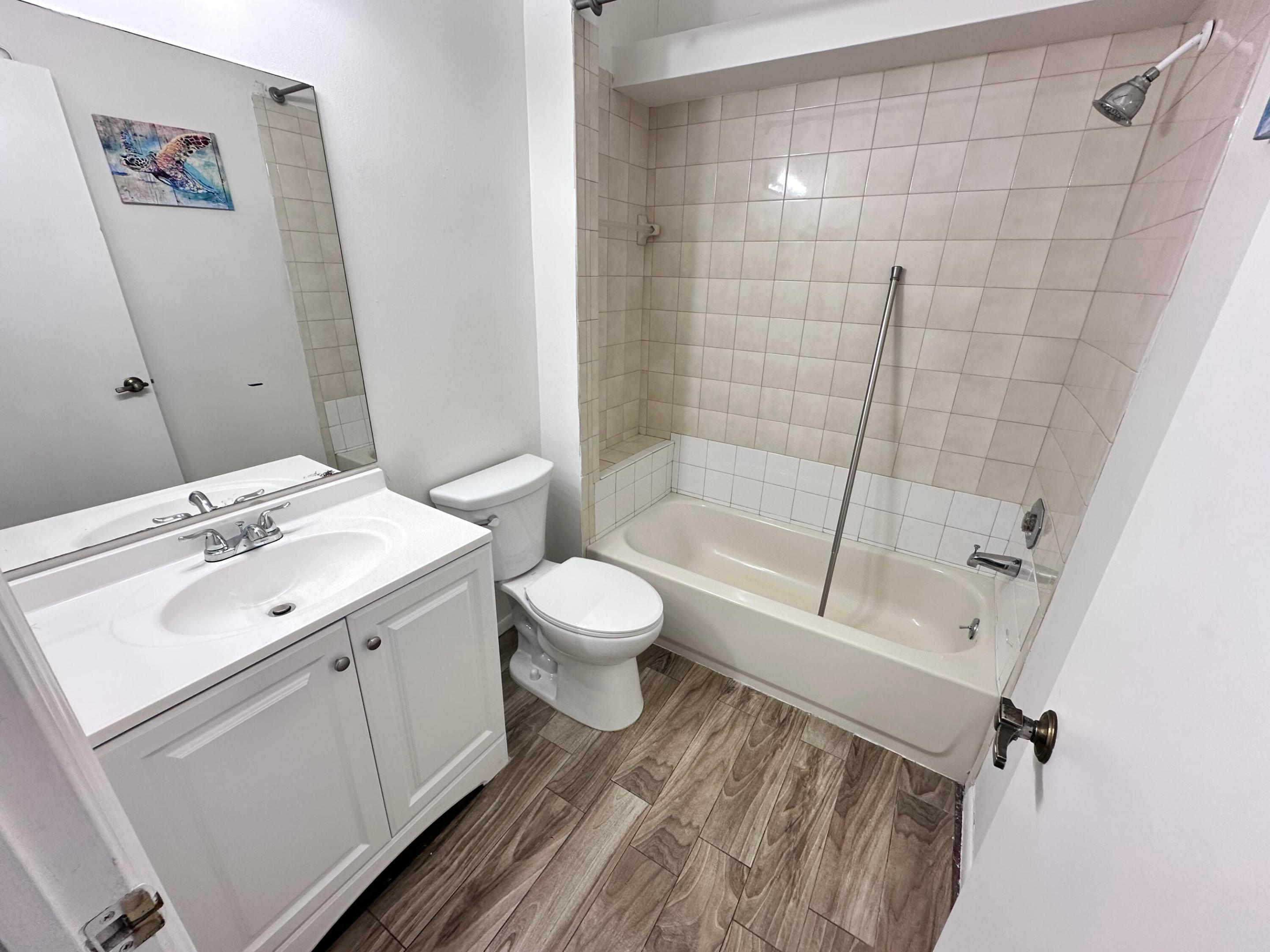 HARBOUR POINTE AT RIVER BRIDGE CONDO - Residential Lease