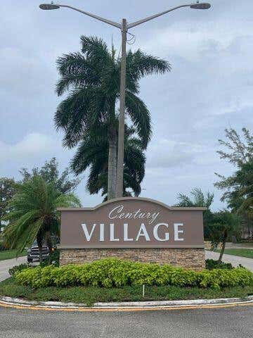 Photo of 121 Salisbury F, West Palm Beach, FL 33417 (MLS # R11117274)