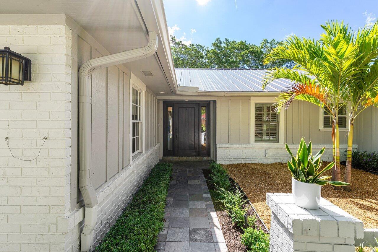 3356 NW 24th Way, Boca Raton, FL, 33431/$1,995,000 4 3356 NW 24th Way