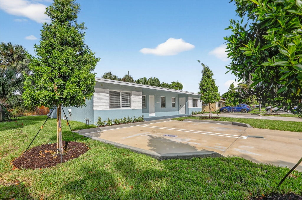 Photo of 1851 NE 25th Avenue #A, Pompano Beach, FL 33062 (MLS # B26074087)