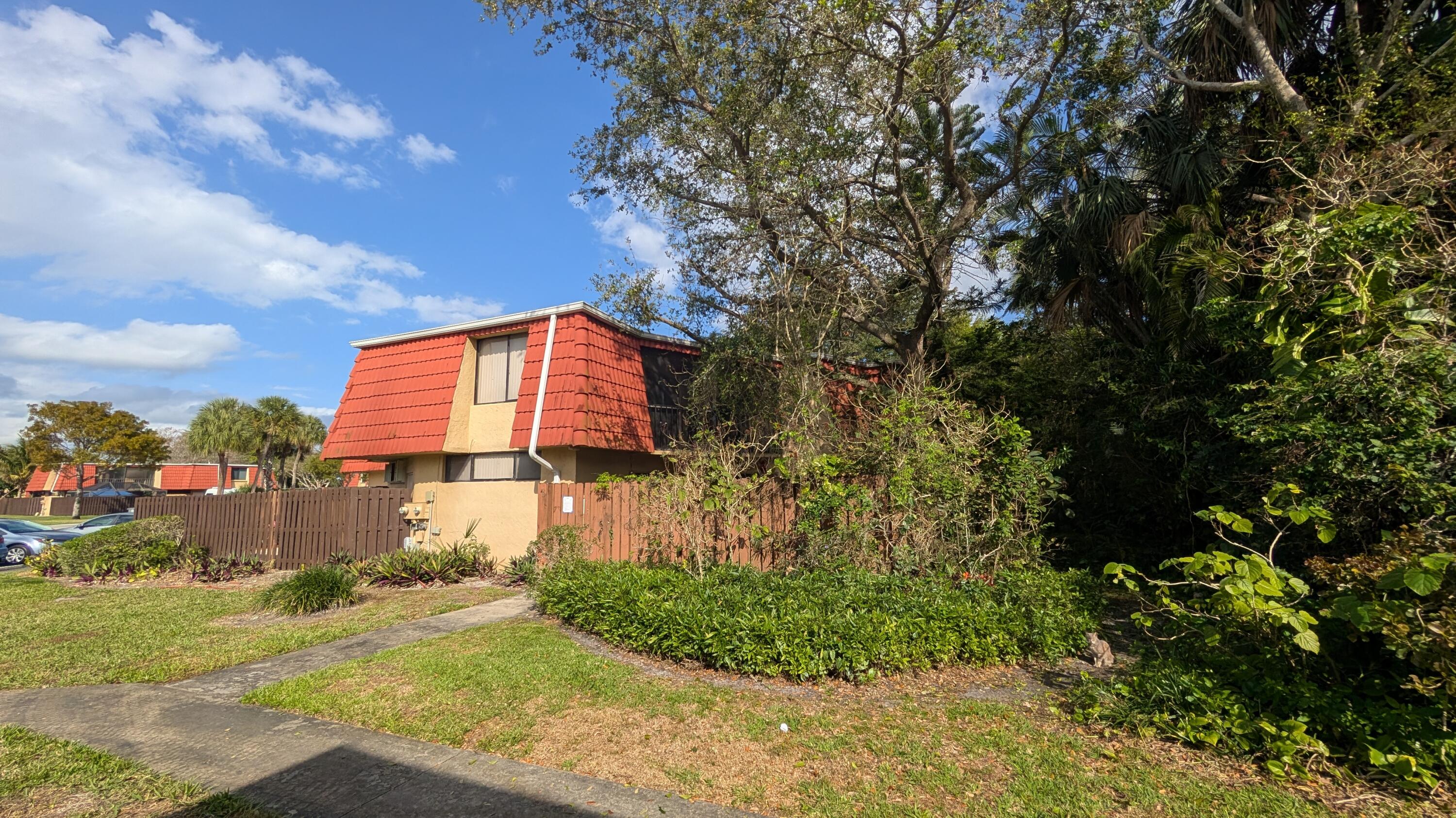 BOCA RIO NORTH - Residential