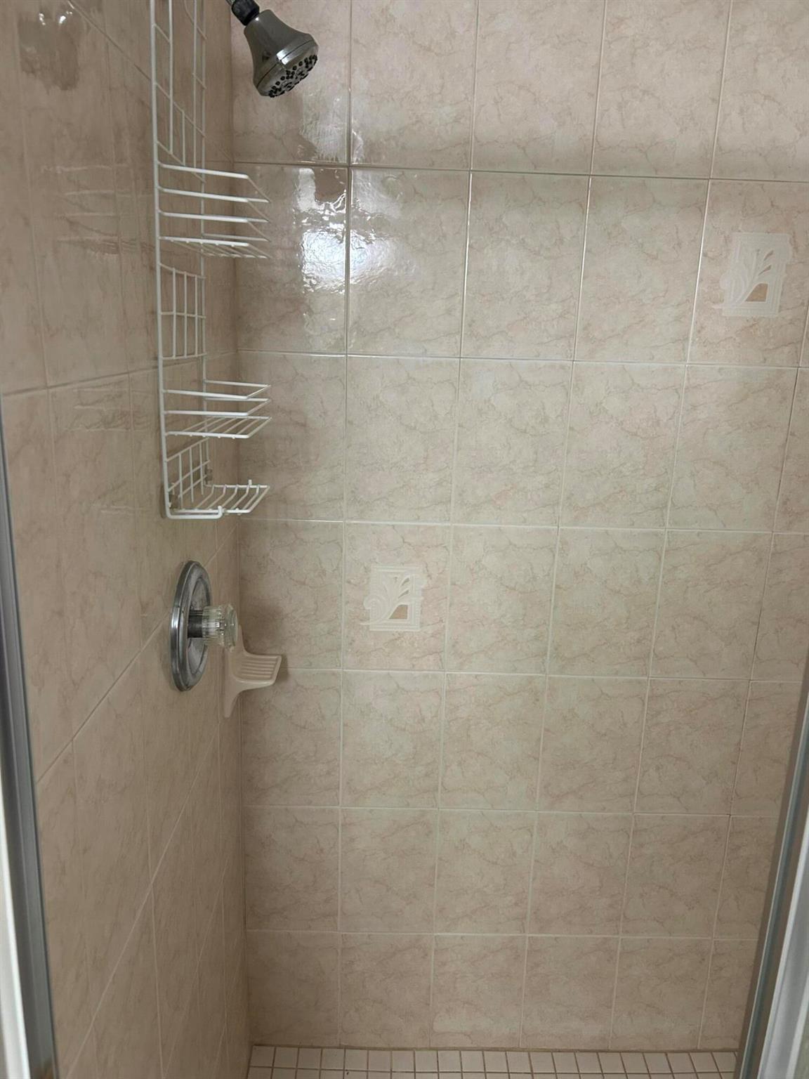 MIDPORT PLACE I, A CONDOM - Residential