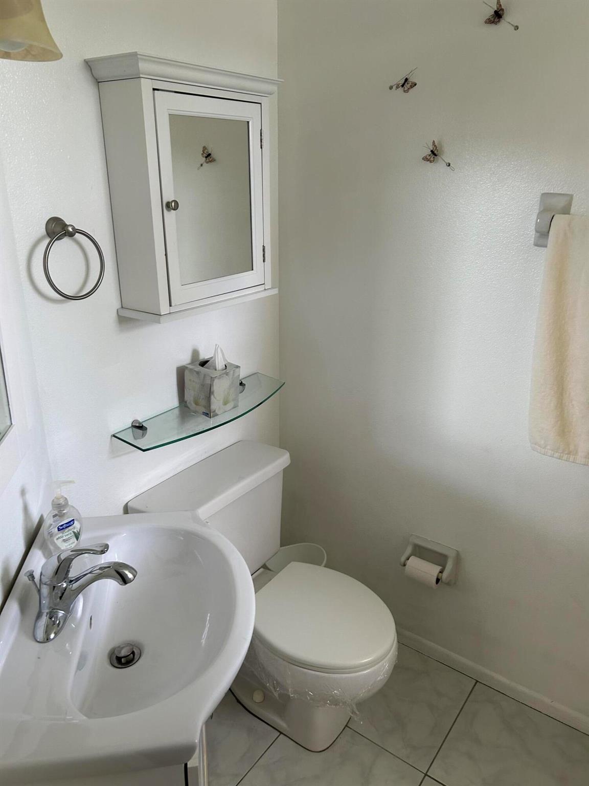 MIDPORT PLACE I, A CONDOM - Residential