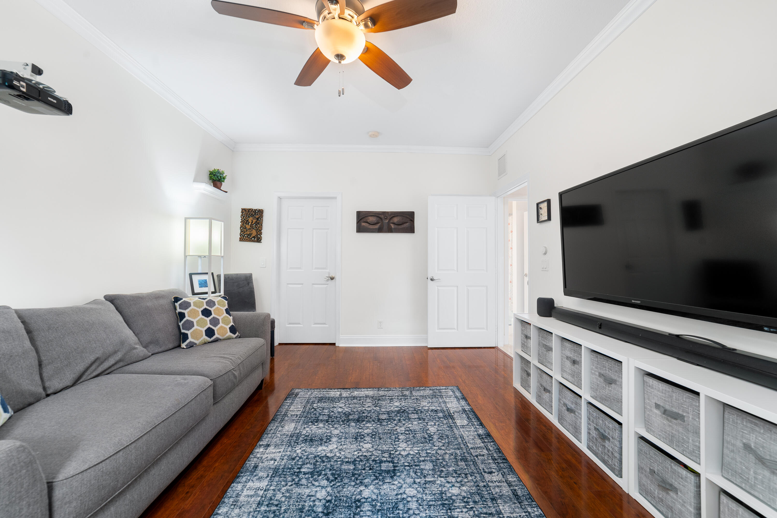 VILLA PALMS CONDO - Residential