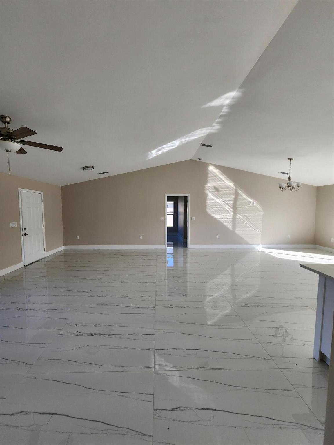 956 SE 39th Terrace