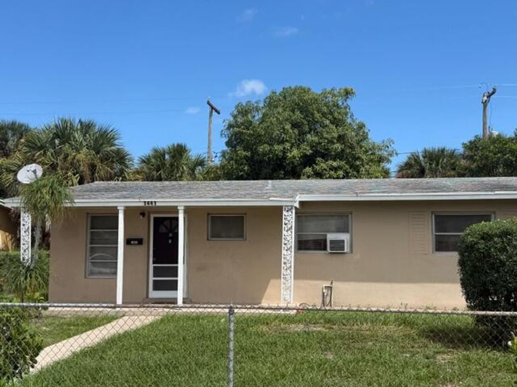 Photo of 1441 8th Street, West Palm Beach, FL 33401 (MLS # R11126997)
