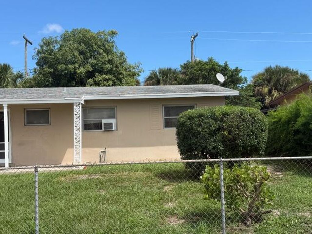 Photo of 1441 8th Street, West Palm Beach, FL 33401 (MLS # R11126997)
