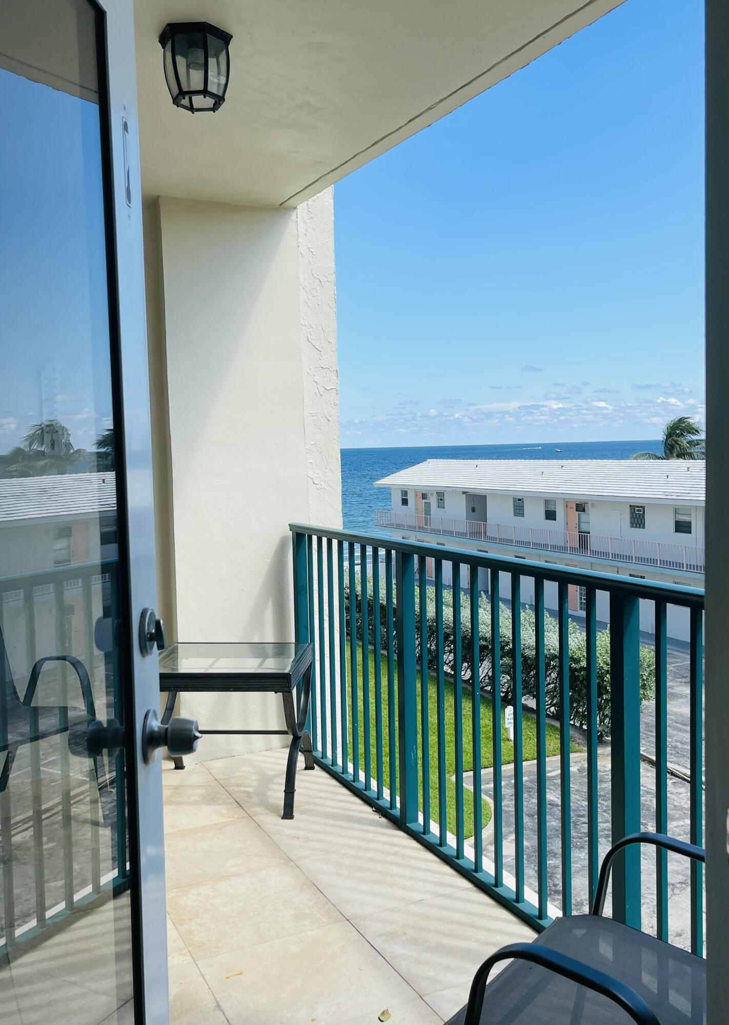 PORT DE MER CONDO - Residential Lease