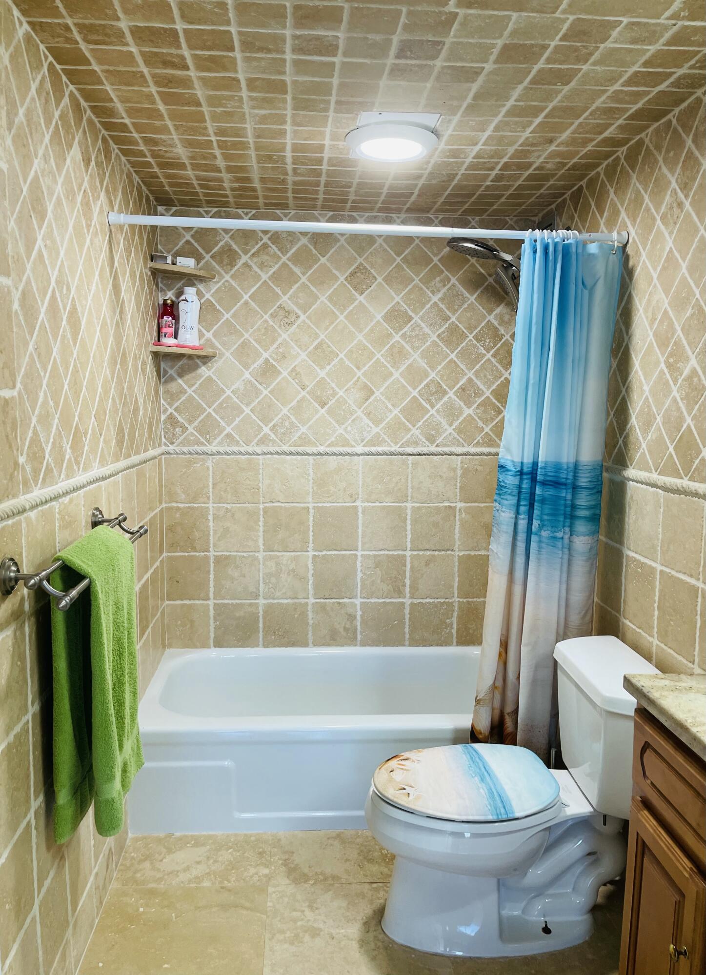 PORT DE MER CONDO - Residential Lease