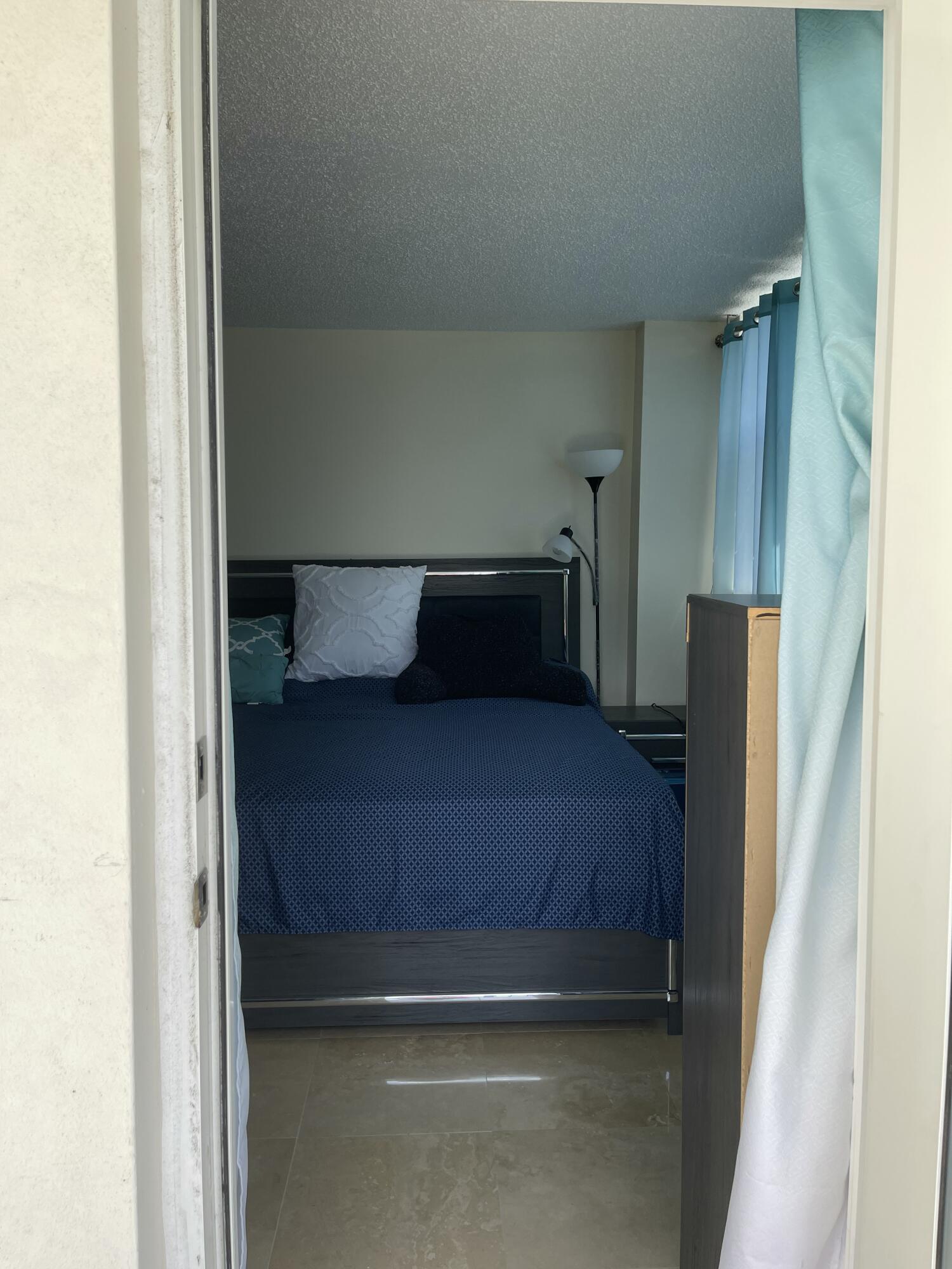 PORT DE MER CONDO - Residential Lease