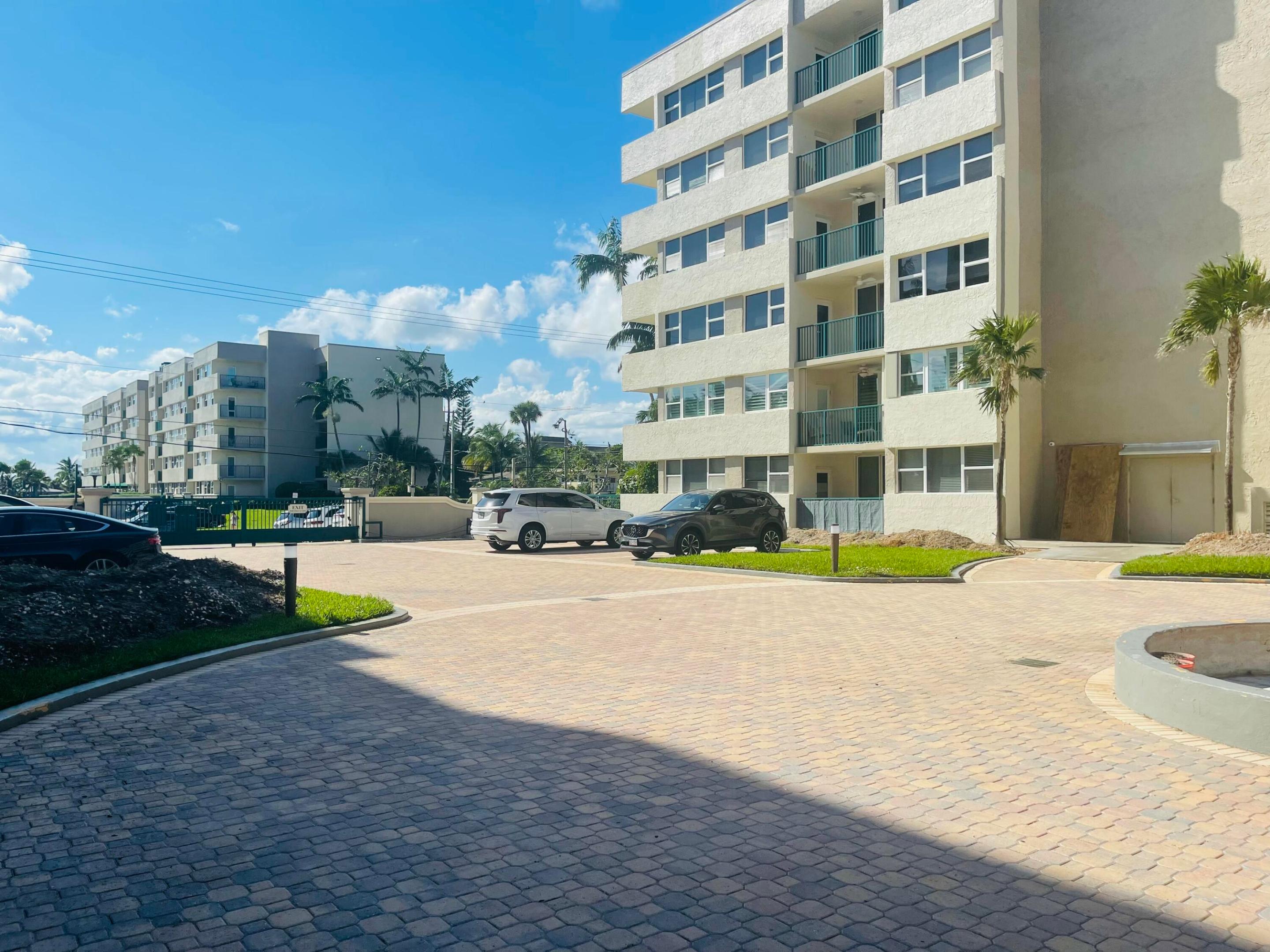 PORT DE MER CONDO - Residential Lease