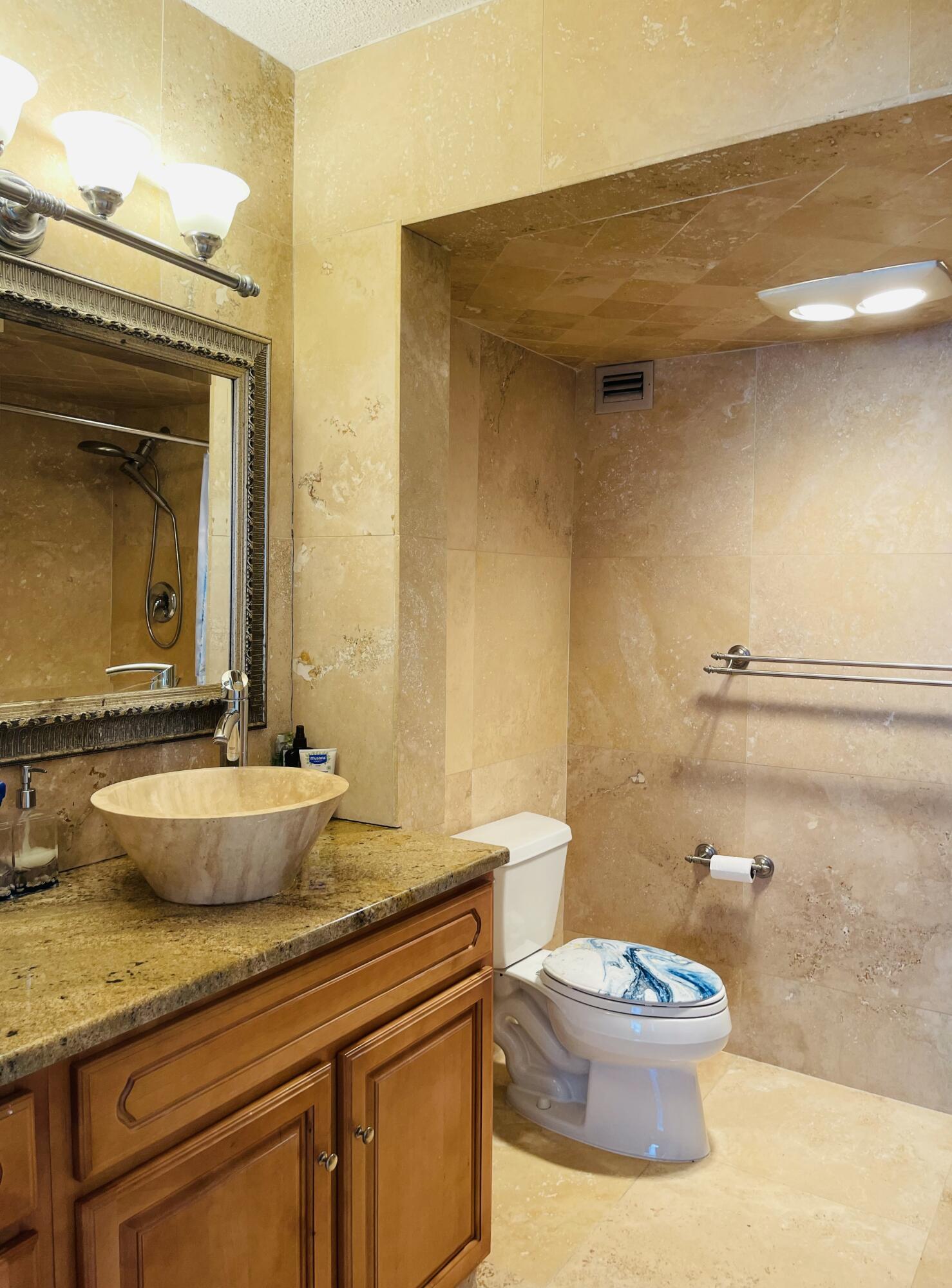 PORT DE MER CONDO - Residential Lease