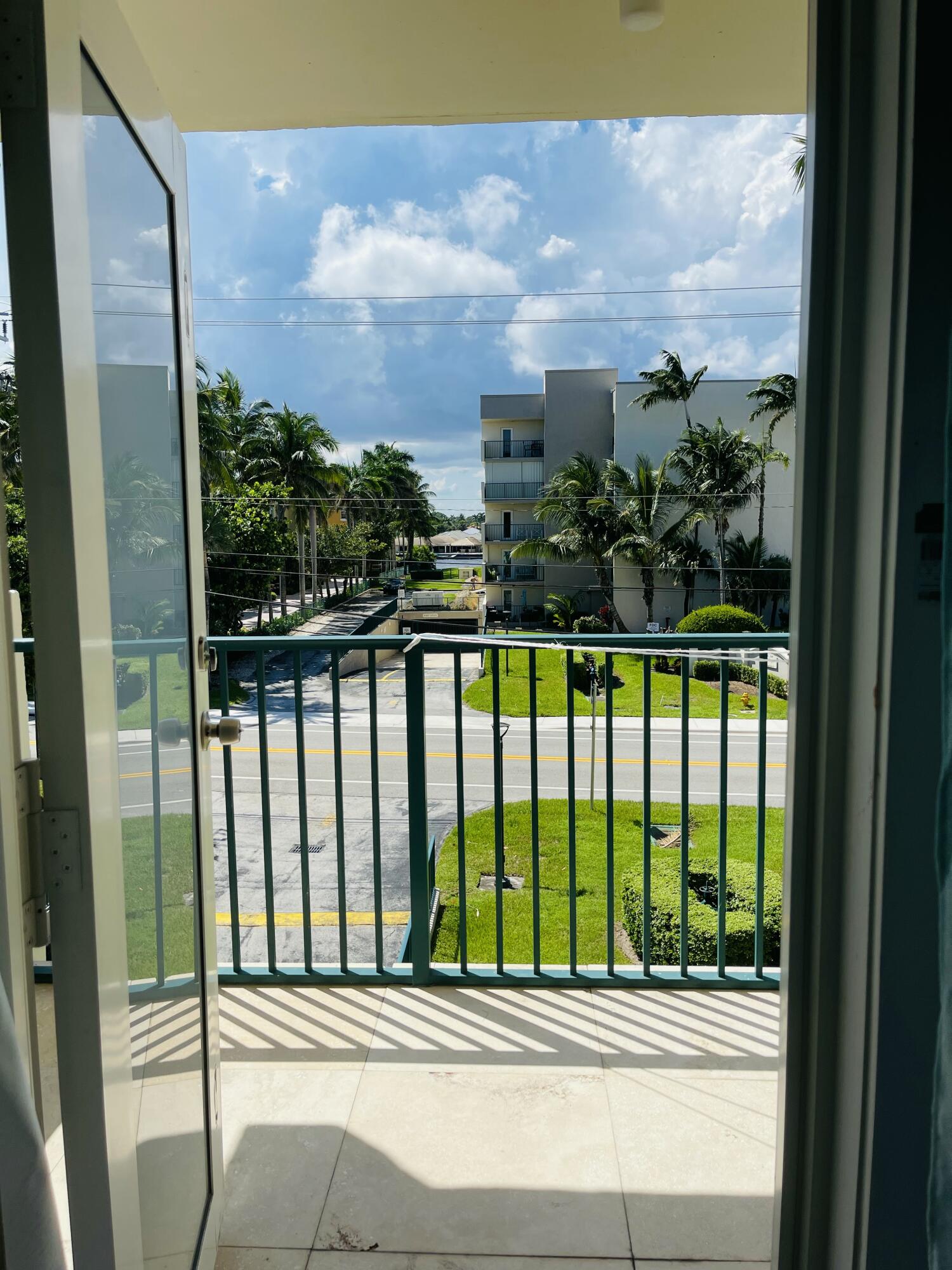 PORT DE MER CONDO - Residential Lease