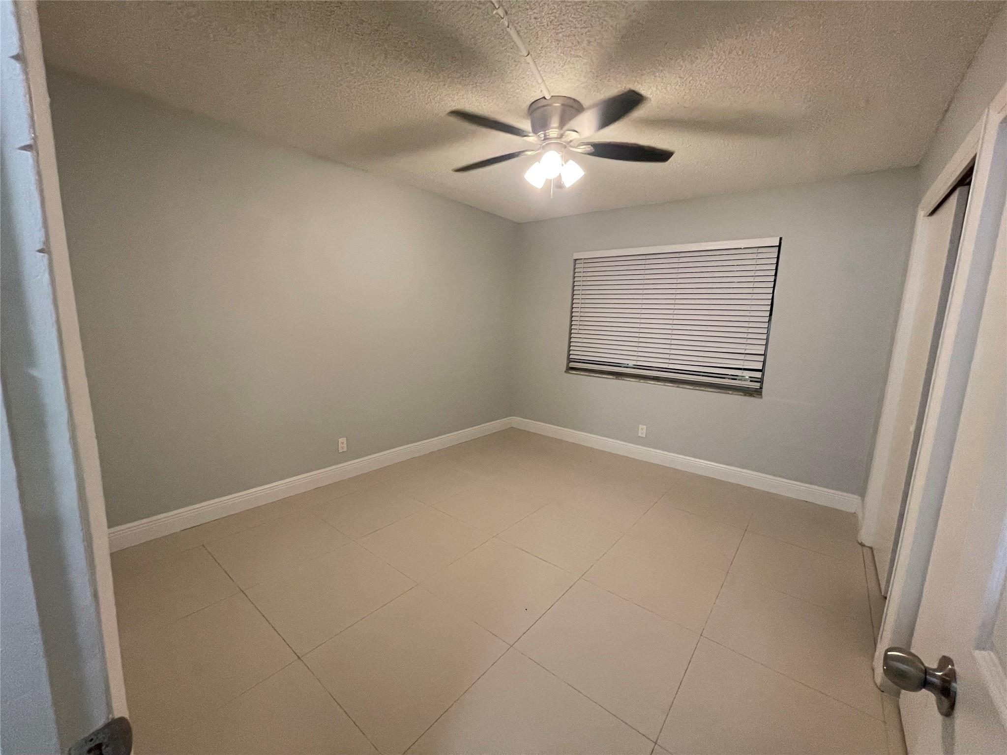 395 SW 15th St 5