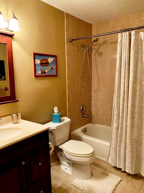 VILLAS OF GLENGARY - Residential