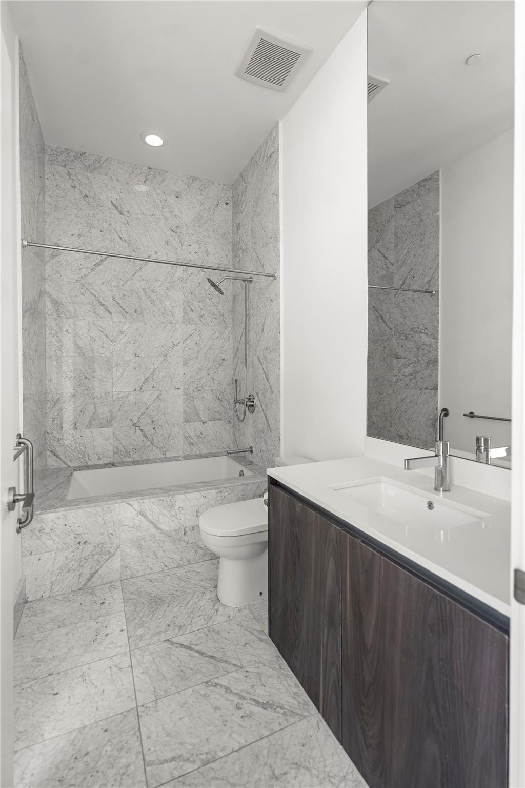 Gran Paraiso - Residential