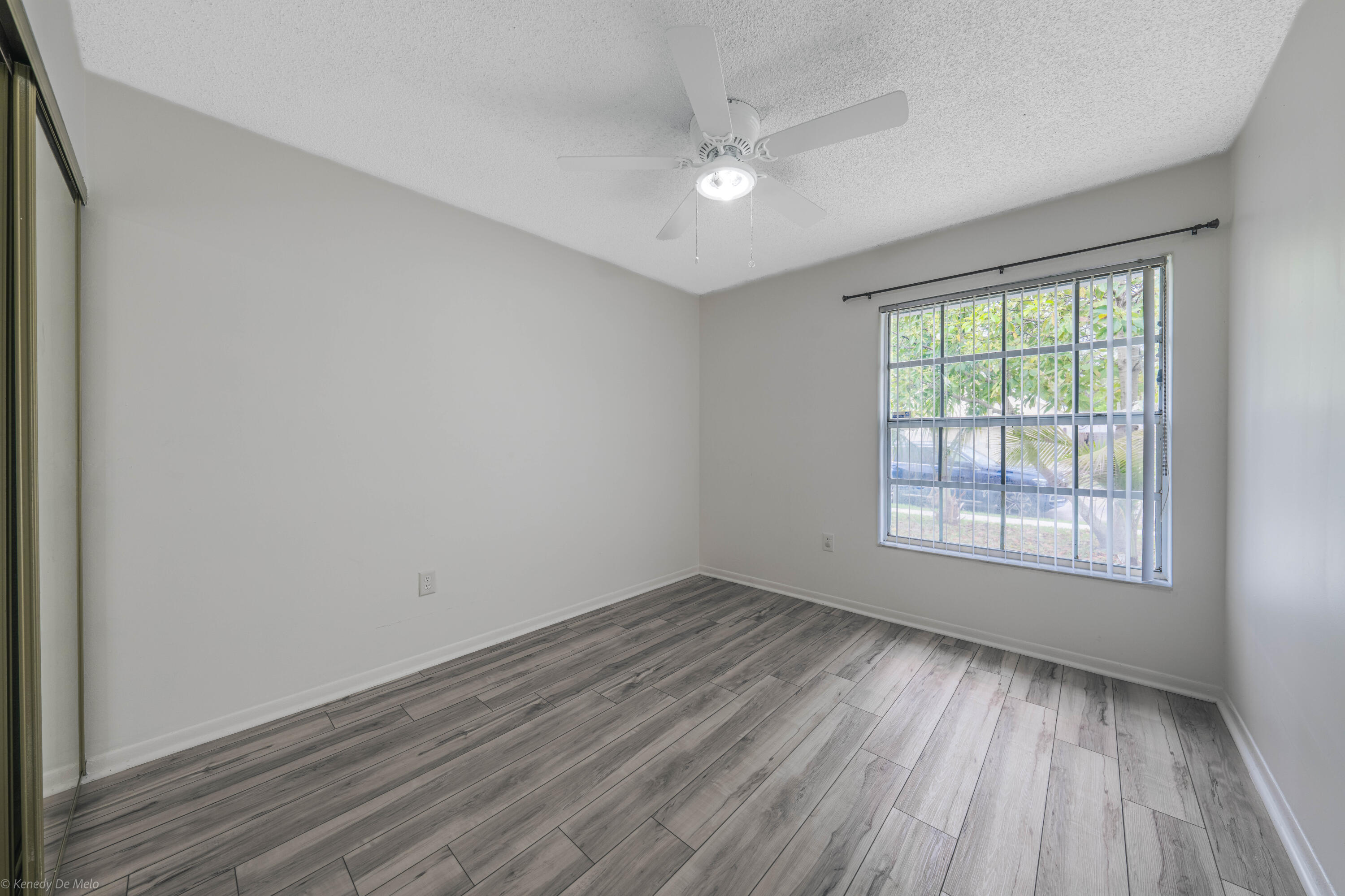 SAWGRASS ESTATES - Residential