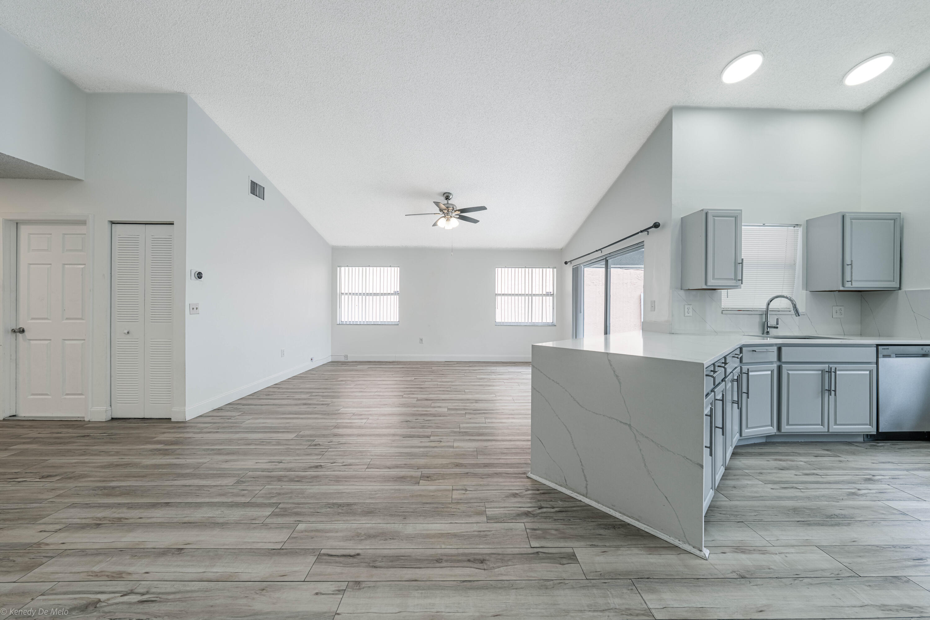 SAWGRASS ESTATES - Residential