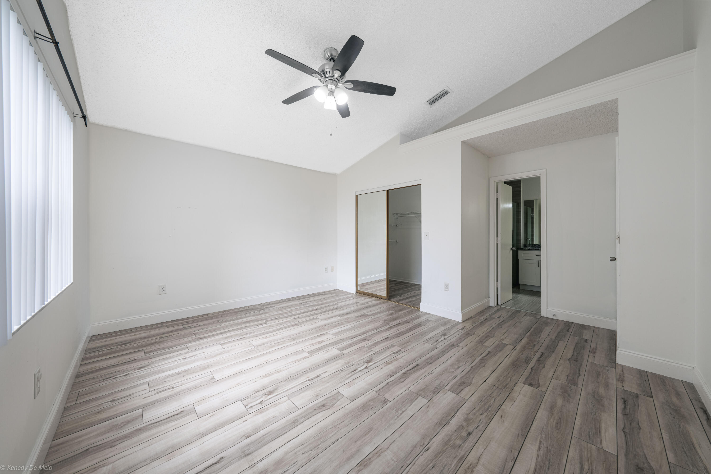 SAWGRASS ESTATES - Residential