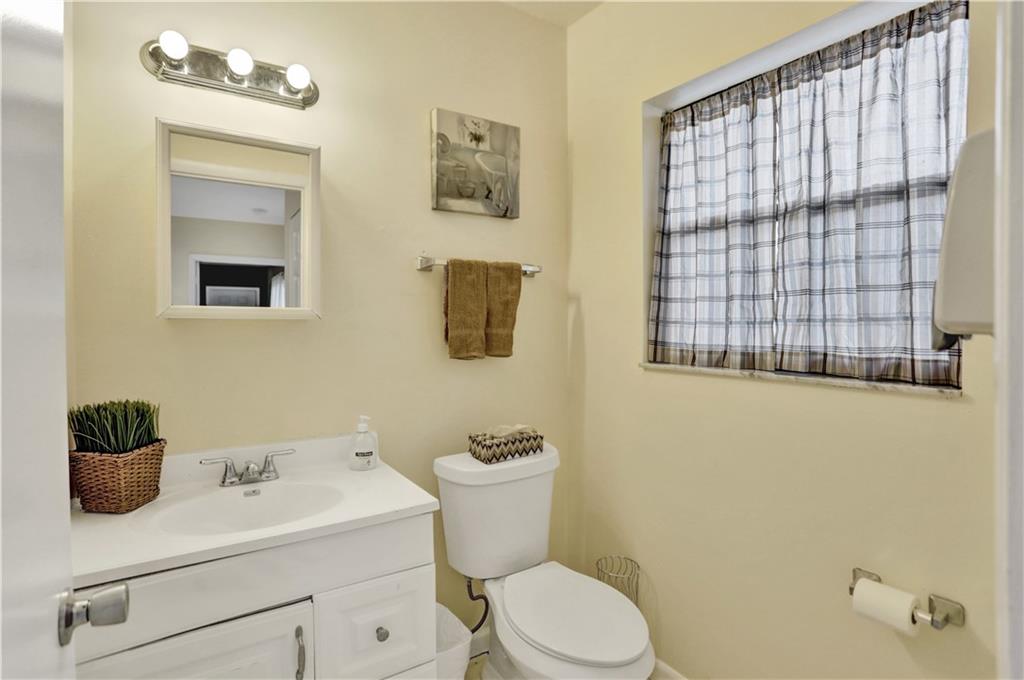 Arch Estates 71-6 B - Residential