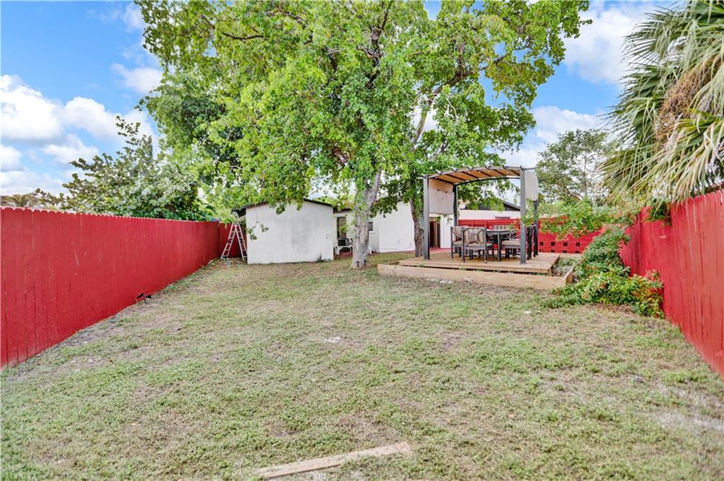 Arch Estates 71-6 B - Residential