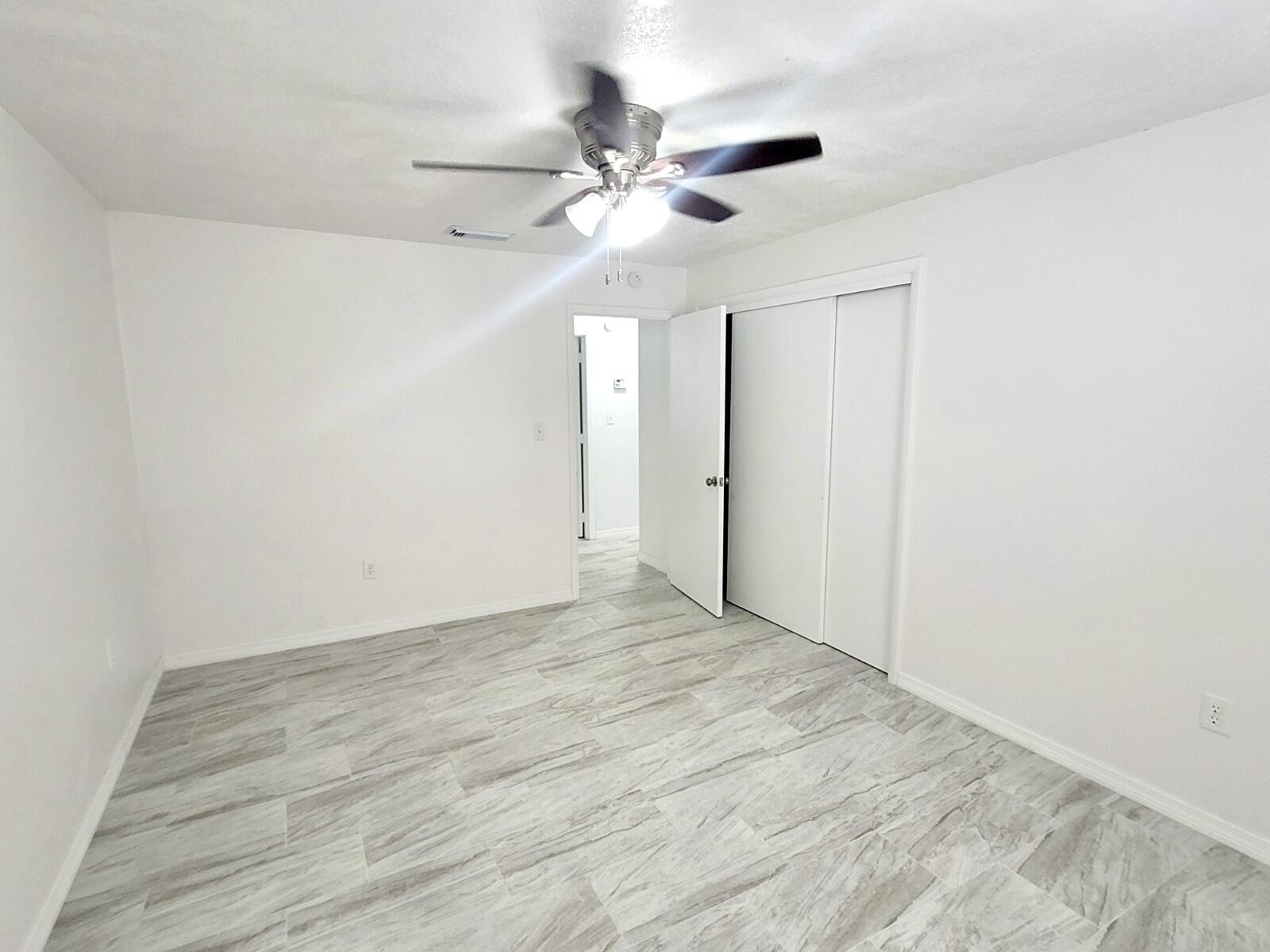 LAKE HUNTER VILLAS - Residential Income